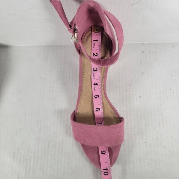 Old Navy Pink Suede Buckle Strap & Open Toe Chunky Heel Sandals Size 9 - Picture 10 of 11